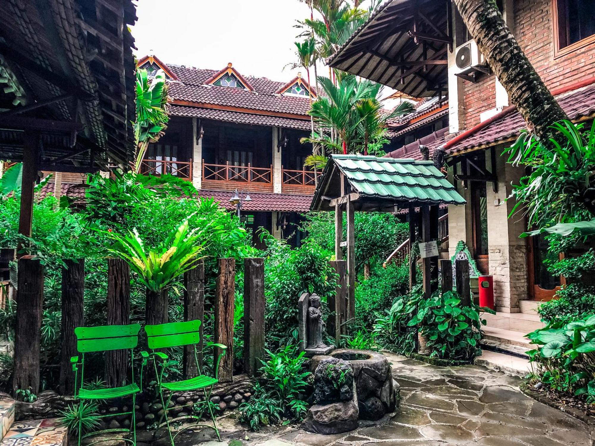 Arys Garden Hotel Yogyakarta Γιογκιακάρτα Εξωτερικό φωτογραφία