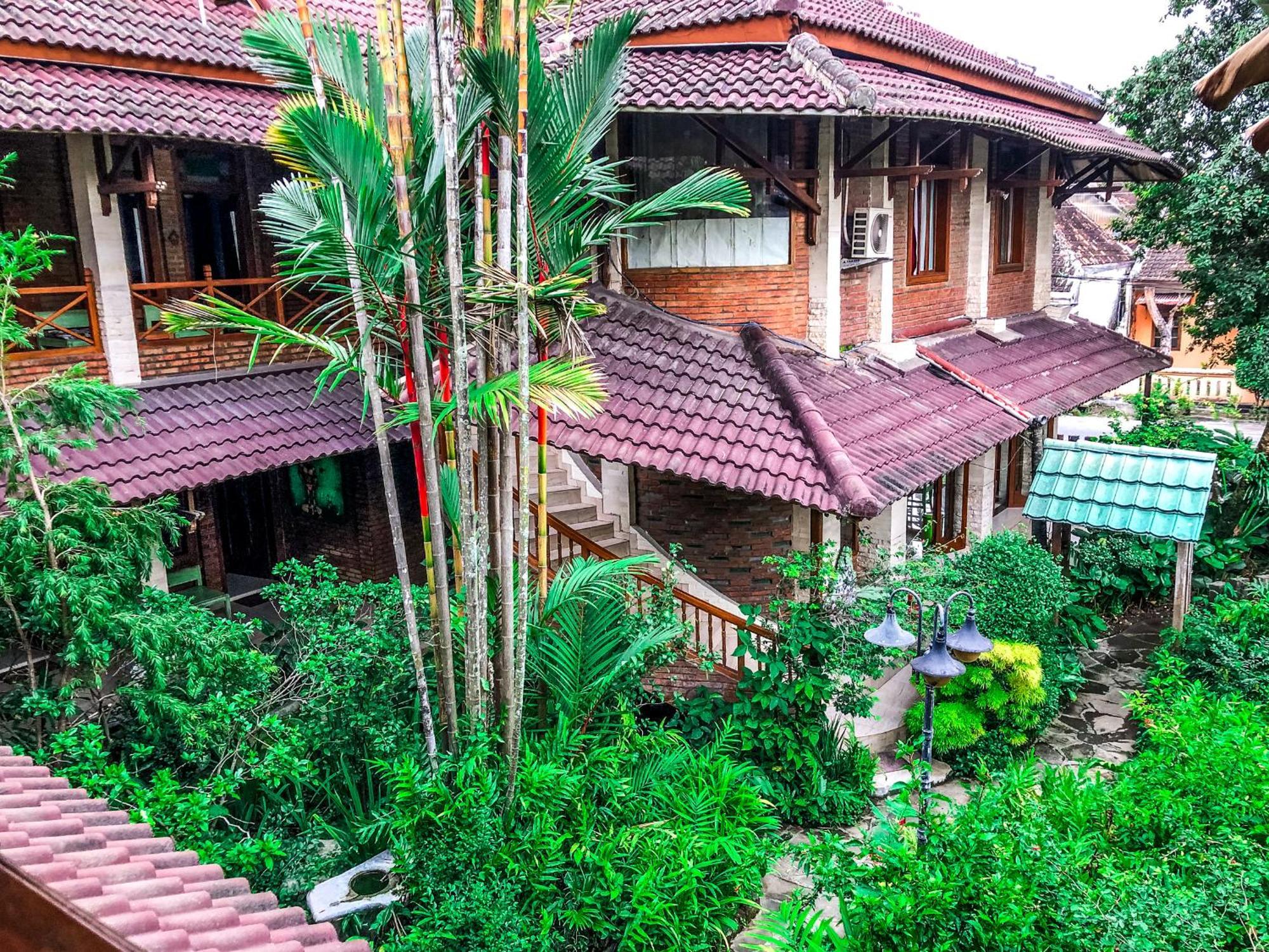 Arys Garden Hotel Yogyakarta Γιογκιακάρτα Εξωτερικό φωτογραφία