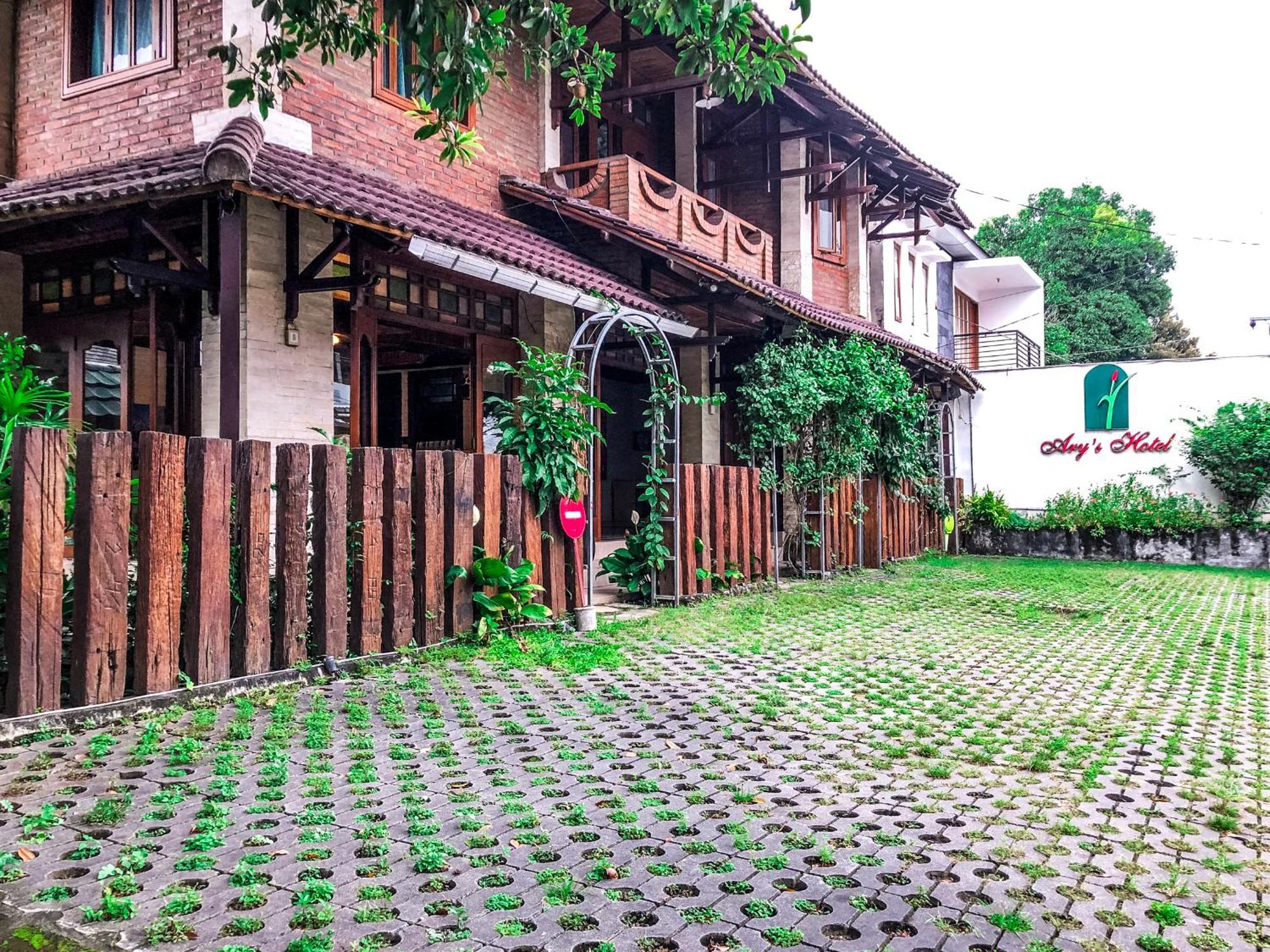 Arys Garden Hotel Yogyakarta Γιογκιακάρτα Εξωτερικό φωτογραφία