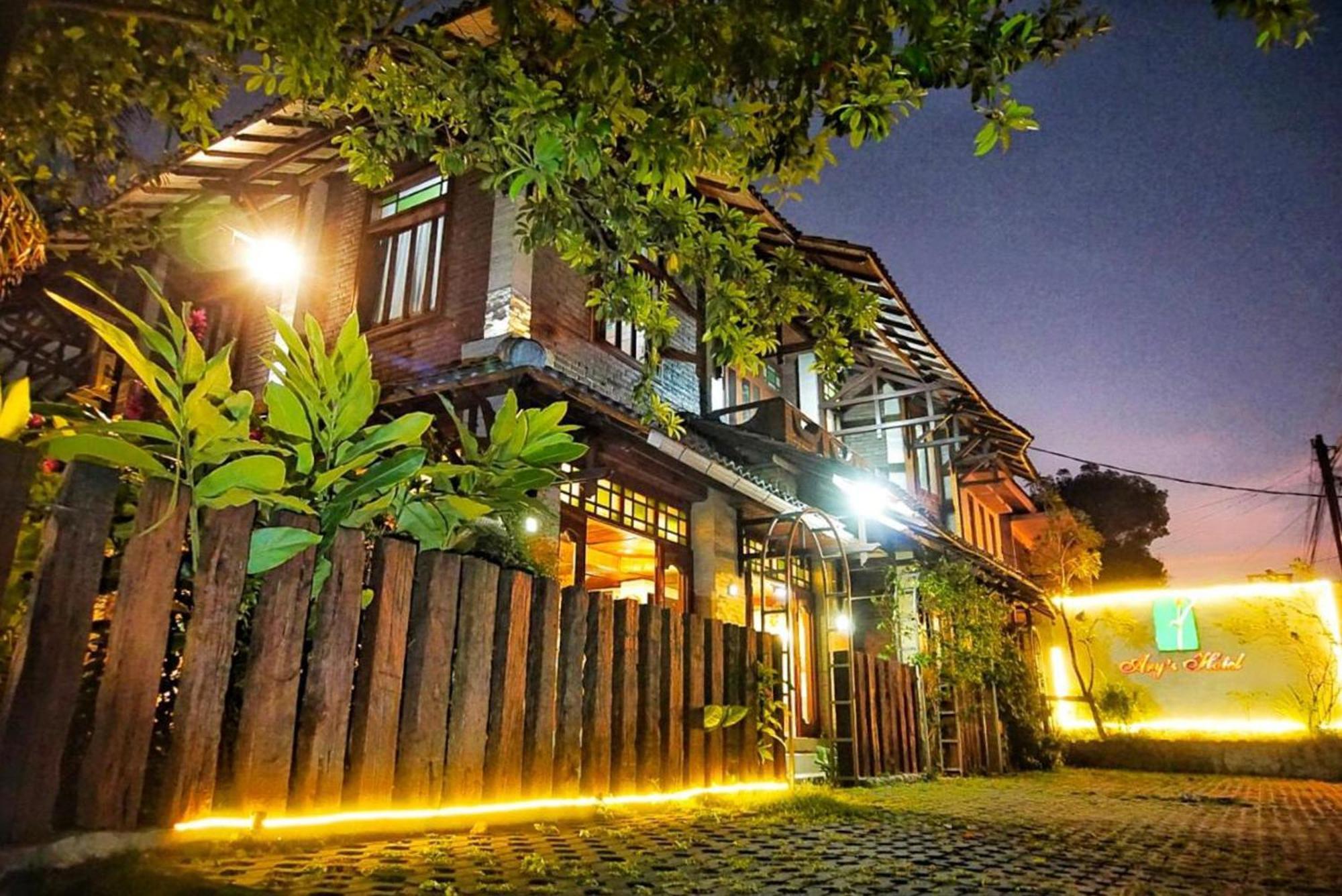 Arys Garden Hotel Yogyakarta Γιογκιακάρτα Εξωτερικό φωτογραφία