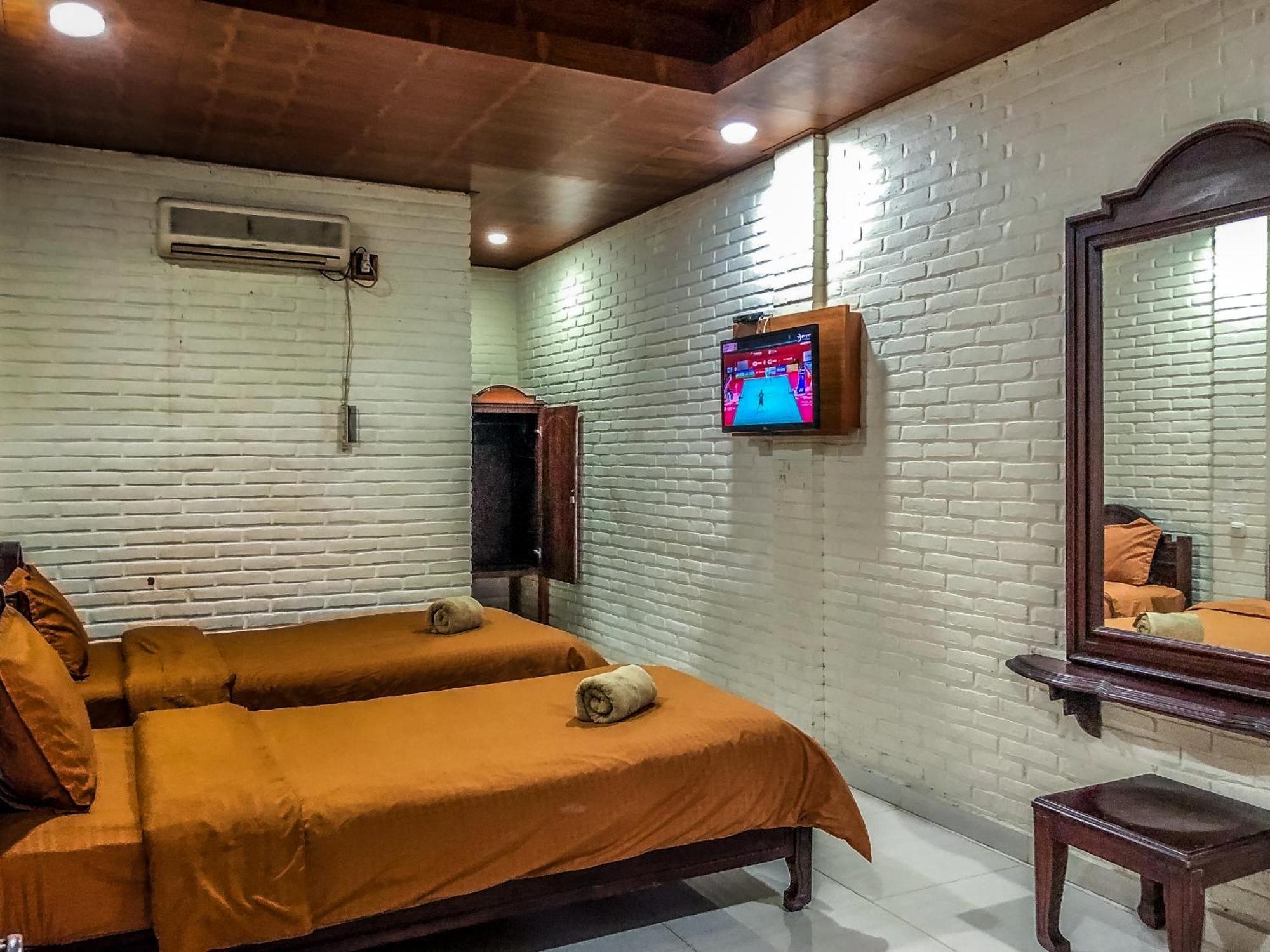 Arys Garden Hotel Yogyakarta Γιογκιακάρτα Εξωτερικό φωτογραφία