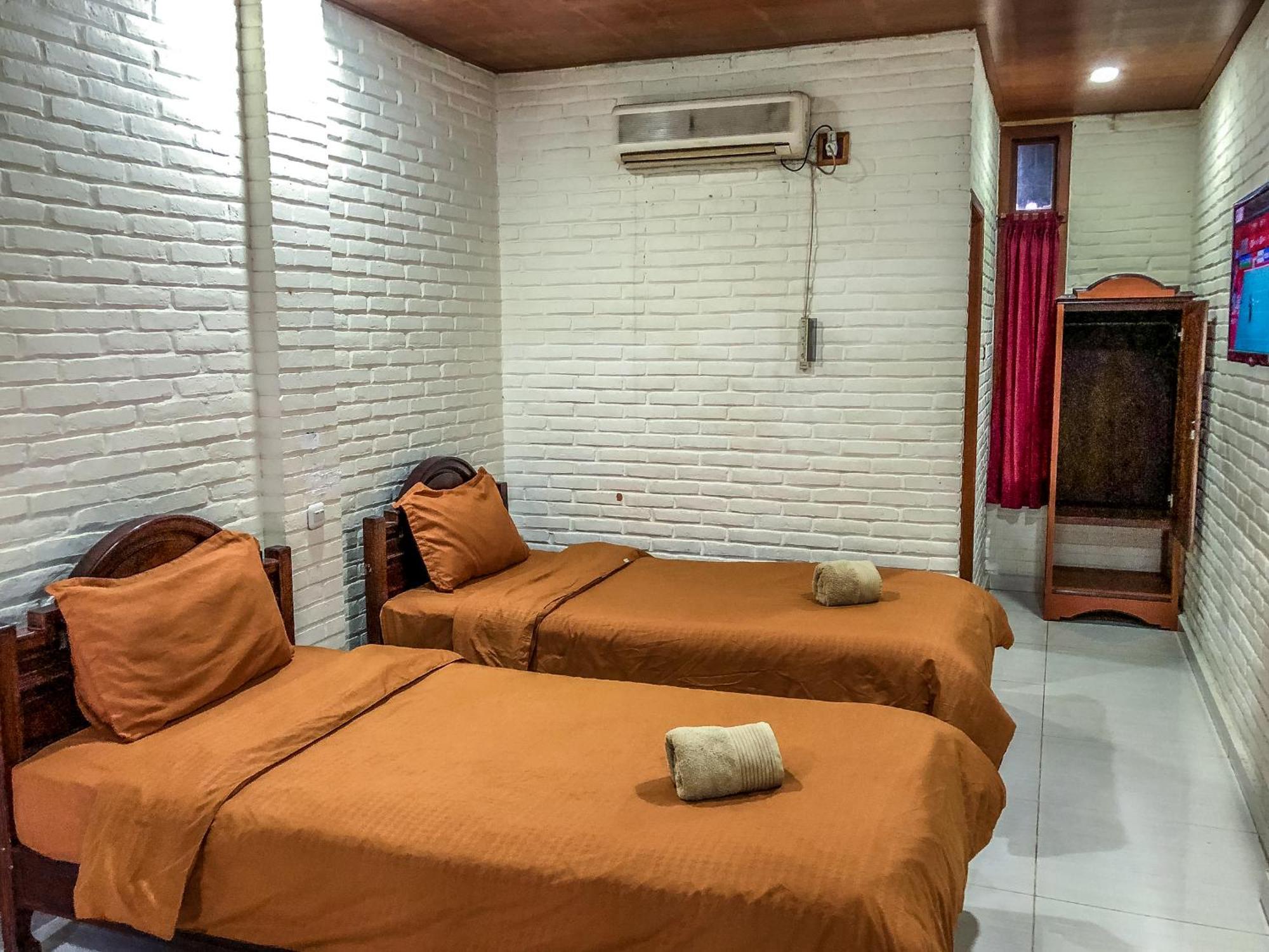 Arys Garden Hotel Yogyakarta Γιογκιακάρτα Εξωτερικό φωτογραφία