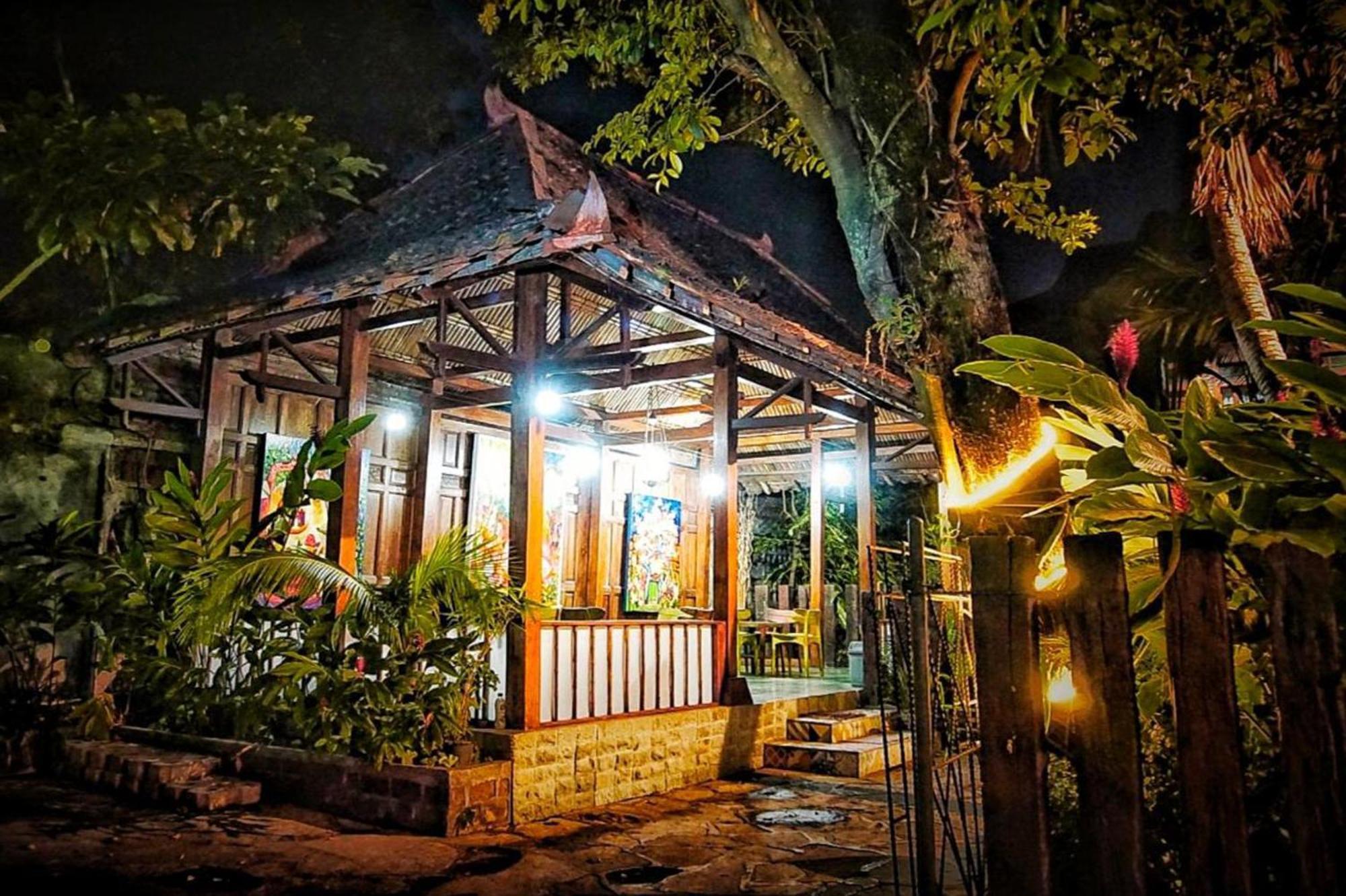 Arys Garden Hotel Yogyakarta Γιογκιακάρτα Εξωτερικό φωτογραφία
