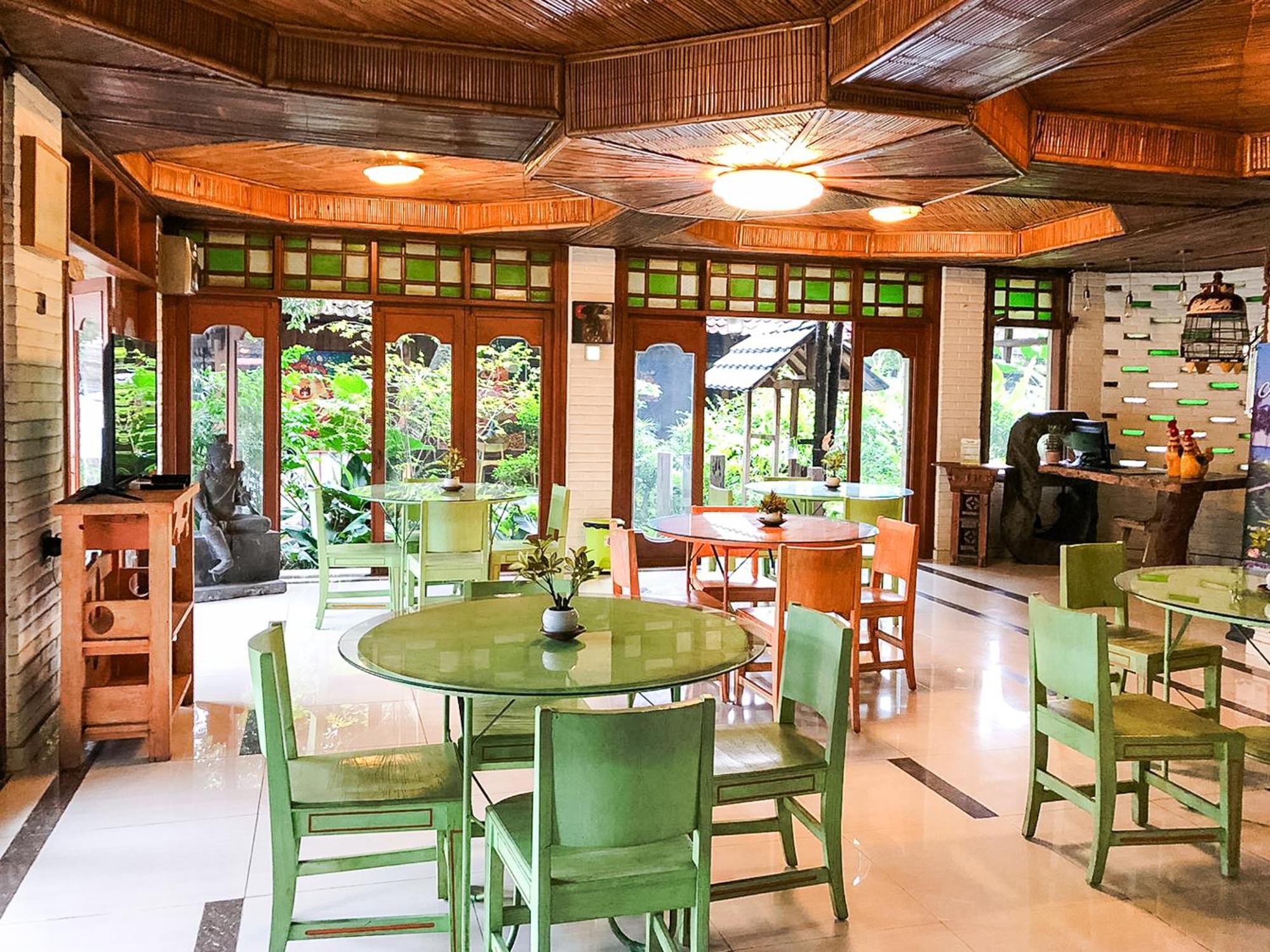 Arys Garden Hotel Yogyakarta Γιογκιακάρτα Εξωτερικό φωτογραφία